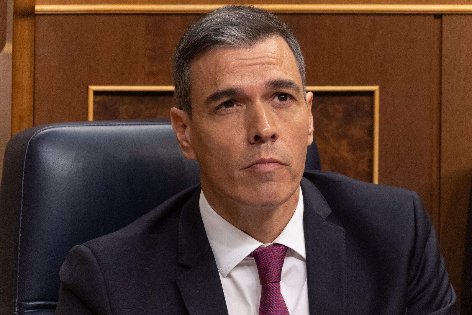 Tarde y mal: El gran apagón ahonda en la crisis del Gobierno de Pedro  Sánchez