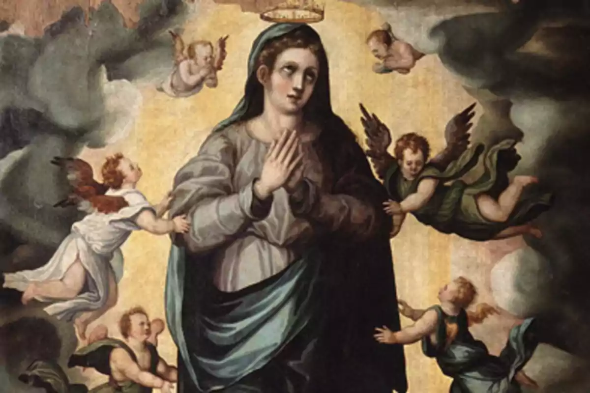 Pintura religiosa que muestra a una figura femenina con un halo en la cabeza, rodeada de ángeles en un entorno celestial.