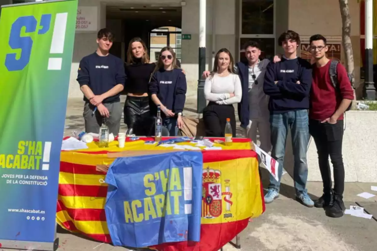 Jovenes de S'ha Acabat en la UPF