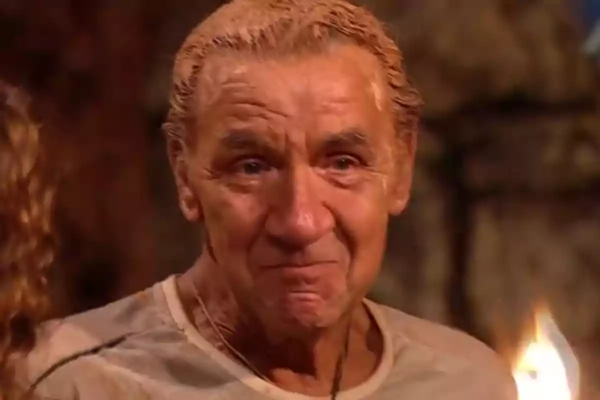 Koldo Royo llorando en su salida de 'Supervivientes'
