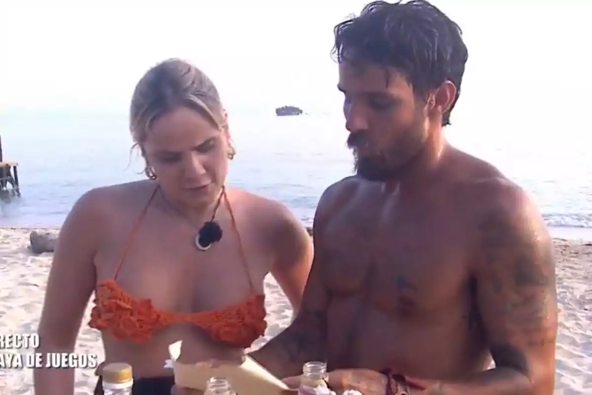 Manuel González con su hermana en 'Supervivientes' Manuel González con su hermana en 'Supervivientes'