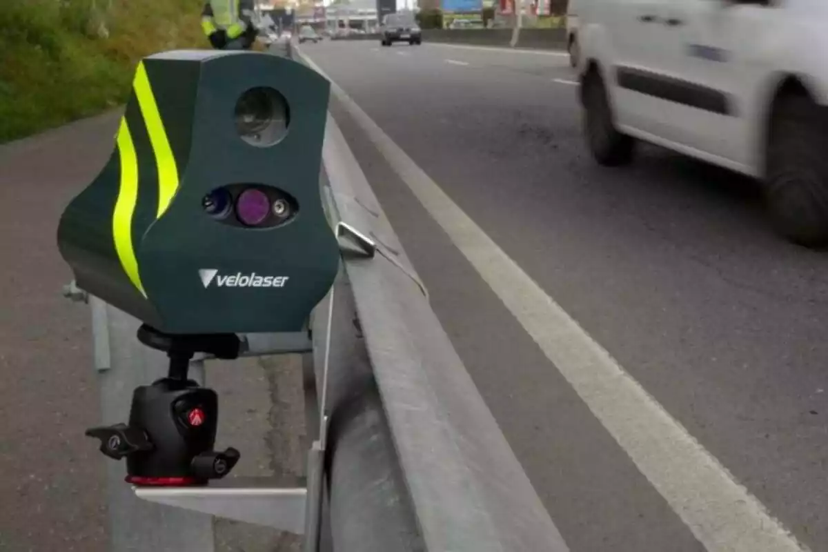 Primer plano de un velolaser, un nuevo radar Primer plano de un velolaser, un nuevo radar