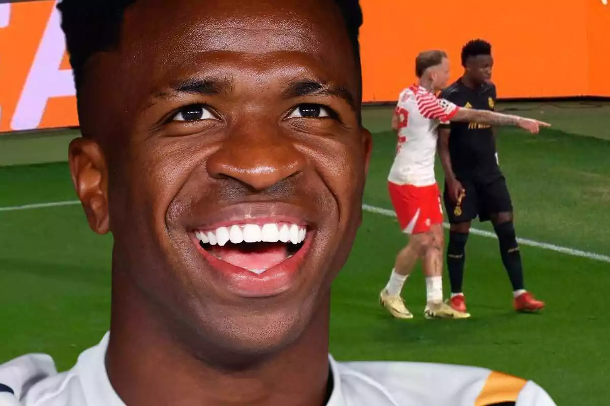 Vinícius Júnior con una gran sonrisa al lado de una imagen suya con un futbolista del Leipzig