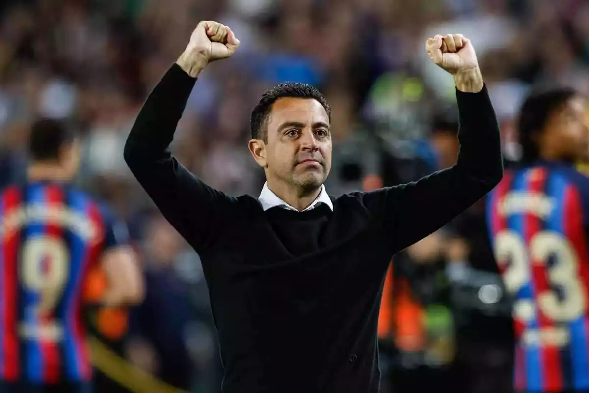 Imagen de Xavi Hernández, entrenador del F.C. Barcelona, celebrando una victoria frente a la Real Sociedad